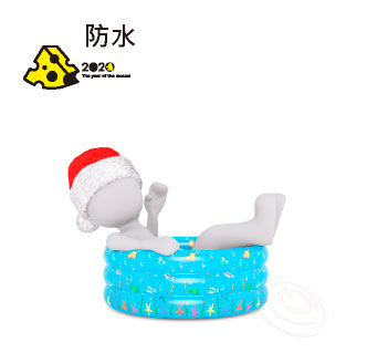    金屬按鈕開關基本防護已具有IP65防水等級，不同產品系列亦可達到IP67甚至IP68，戶外使用可足以應付；而放置於廠房或者室內的設備產品，舉凡不慎打翻飲料、使用者的口沫橫飛、操作面板上的小水珠...都能應付的輕鬆自如，一塊蛋糕。